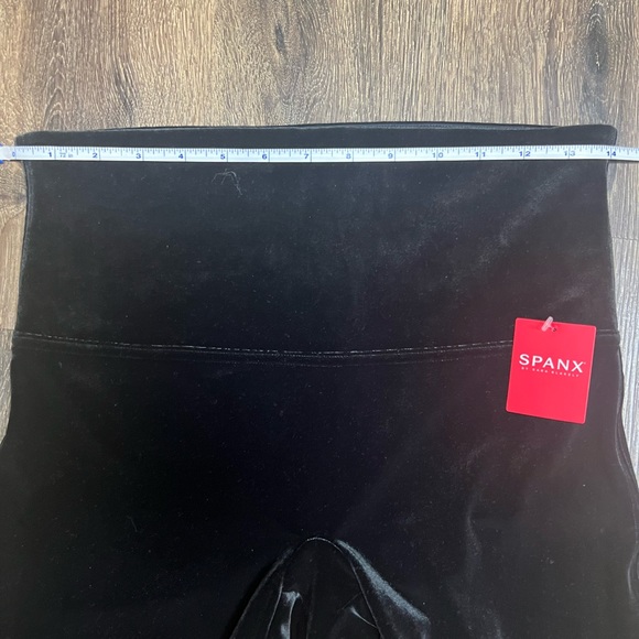 NWT - Spanx Black Velvet Leggings XL - Picture 8 of 9